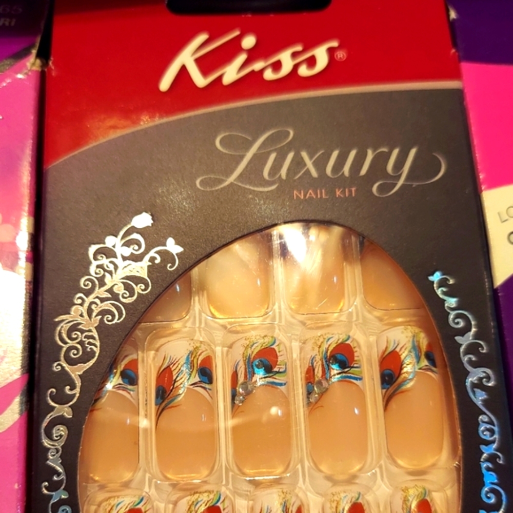 Variety Professional Nail Mini Bundle. - image 4